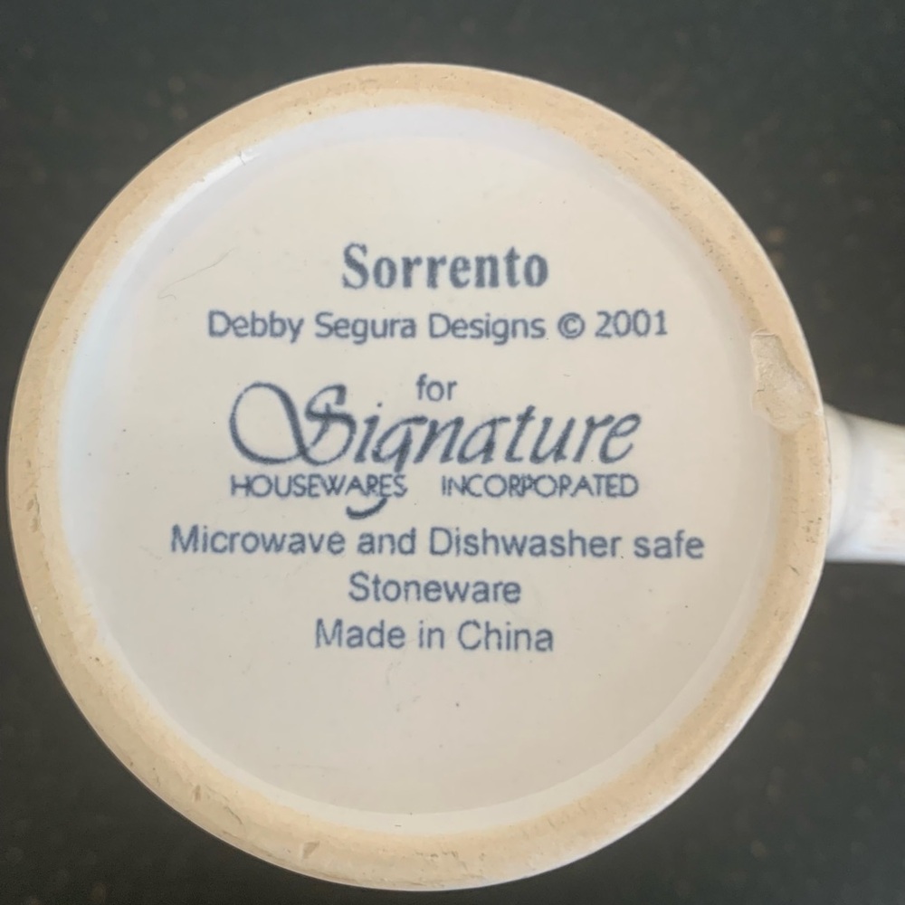 Sorrento Debby Segura Designs 2001 for Signature 
(3) Ivory Mugs - Picture 6 of 7